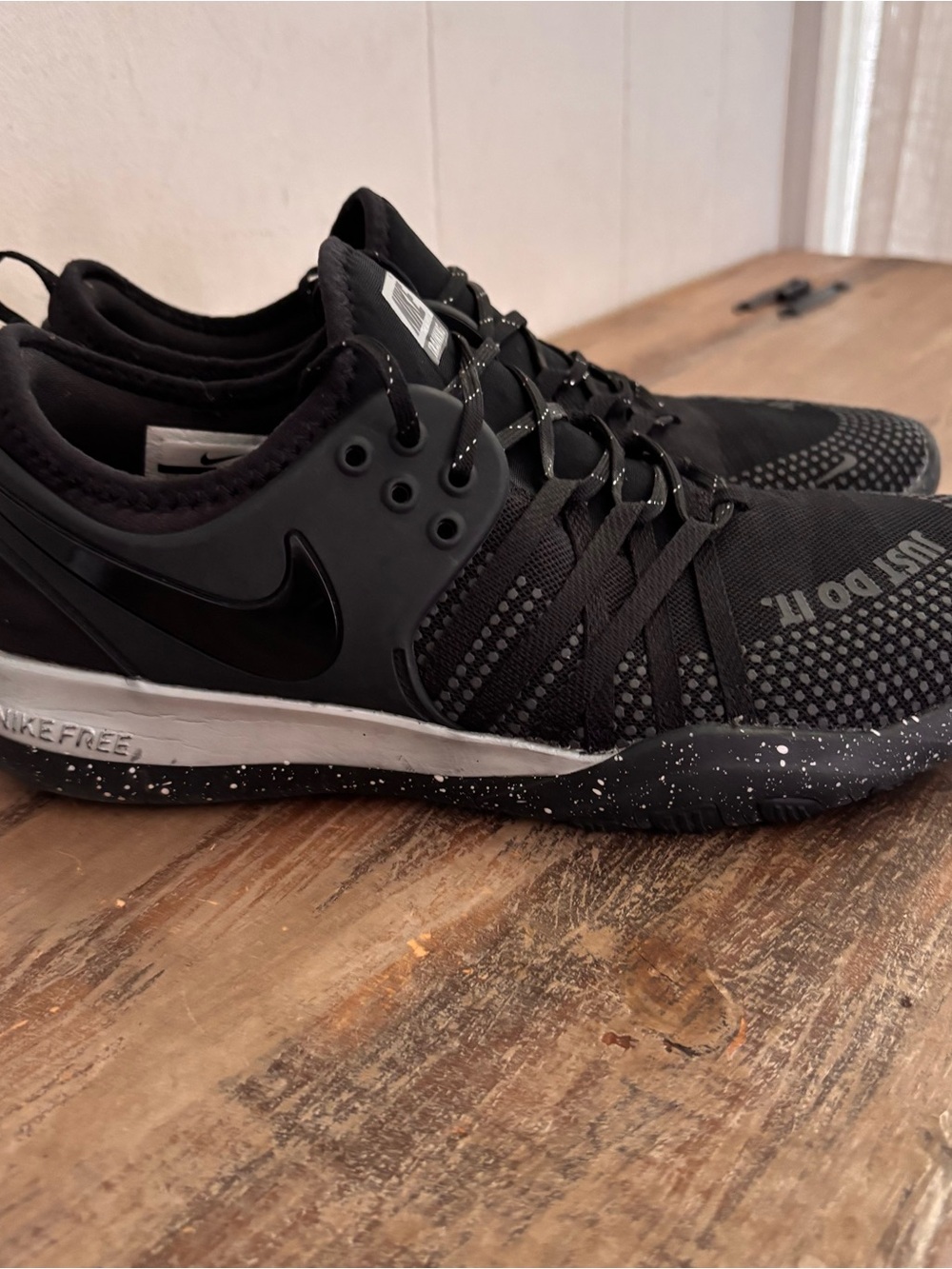 Women's Nike Free TR 7 Selfie Training Shoes Black Chrome 8.5 EUC - Picture 4 of 8